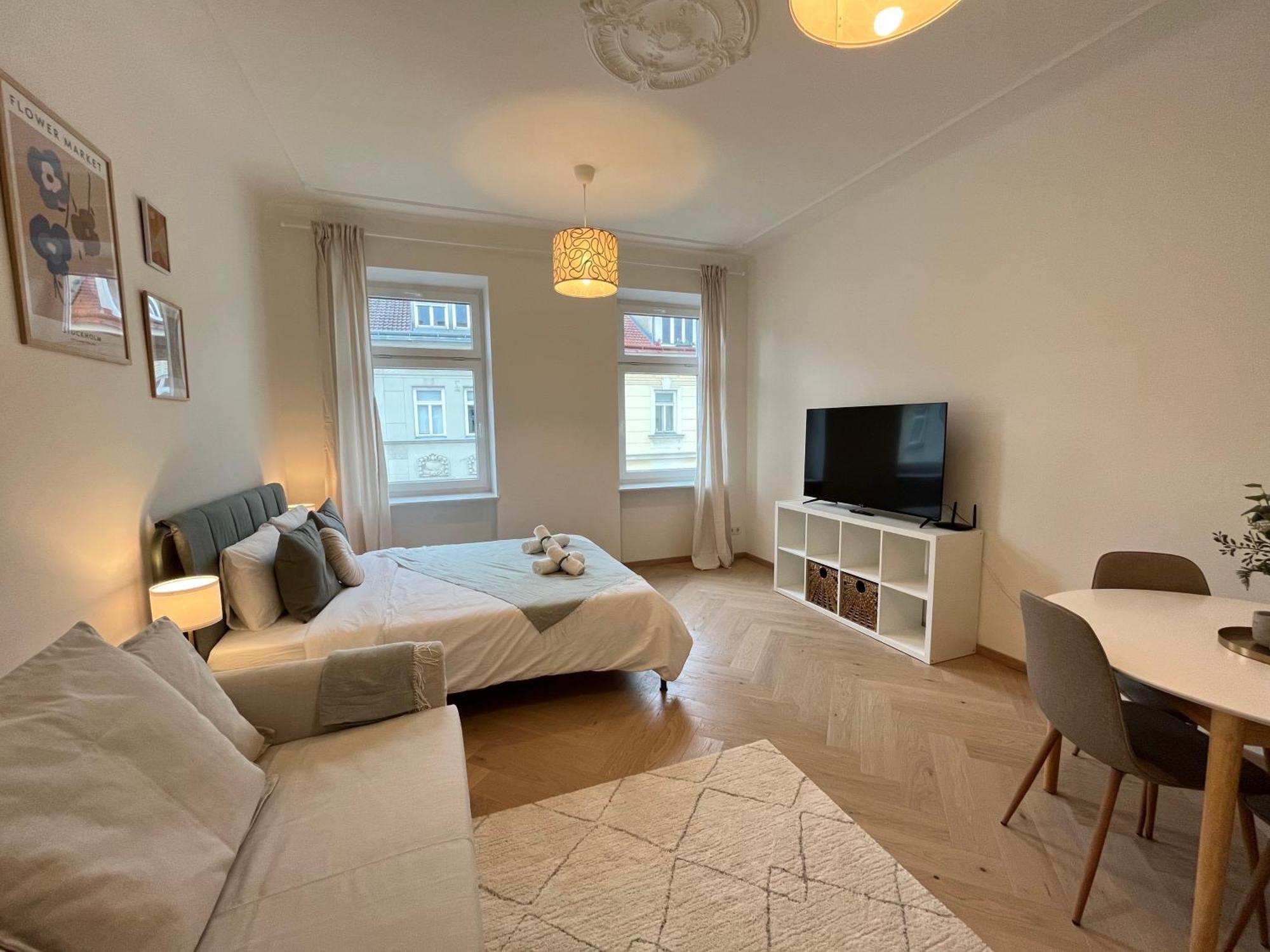 Luxurious One Room Apartment Near Schoenbrunn Palace Wien Exterior foto